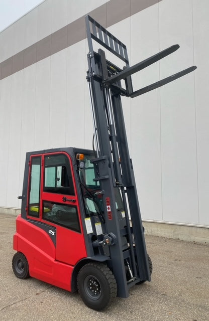 CanLift 5,500 lb electric forklift front side view
Side profile of electric forklift with red cabin
CanLift warehouse forklift with 4-foot lift
Battery-powered forklift in industrial setting
Forklift with cabin and side shift attachment