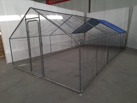 10x20 metal dog kennel cage with chicken wire fence
Walk-in outdoor animal enclosure for chickens or dogs
Backyard fenced compound with metal frame
Secure livestock pen with galvanized steel construction
Versatile pet and poultry cage outdoors