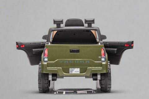 Olive green Toyota-style ride-on pickup truck for kids
Side view of remote-control kids truck with leather seat
Child’s electric ride-on truck with LED headlights
Toyota ride-on truck in olive green with suspension
Battery-powered pickup truck for toddlers
