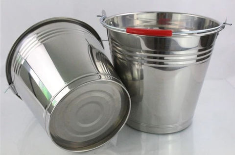 "16L stainless steel pail bucket with handle"
"Food-grade silver steel container"
"Rust-resistant pail for commercial or home use"
"QT9102 stainless pail used for liquids and chemicals"