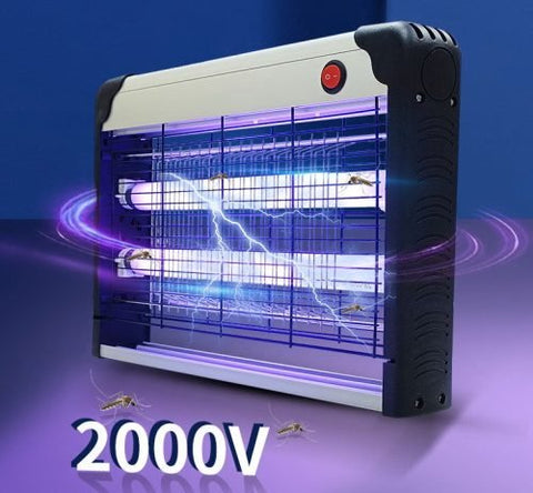 40W Electronic Bug Zapper – Front View
UV Insect Killer for Indoor and Outdoor Use
Bug Zapper Mounted on Wall in Home
Commercial Fly Trap with UV Light
High-Voltage Electric Grid Close-Up
Bug Zapper in Kitchen Environment
Removable Tray for Easy Cleaning