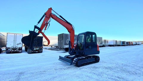 6 Ton Red Mini Excavator at Work in Snow – Side View
Compact Tracked Excavator – Hydraulic Boom in Operation
Mini Excavator Digging in Construction Zone – Model 1027621
Tracked Compact Excavator on Job Site – Red Machine Front View