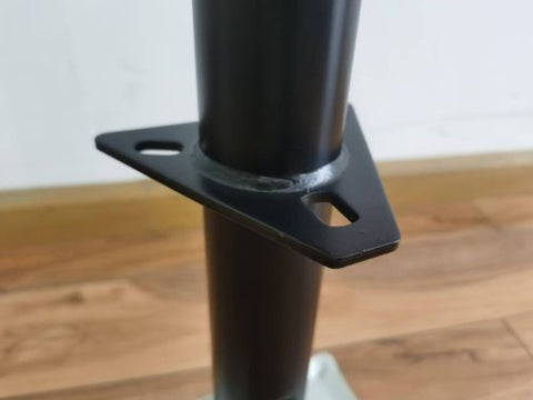 “A-frame topwind trailer jack with removable foot plate”
“Utility trailer jack with 15 inch lift and 5000 lb rating”
“Black heavy-duty topwind jack with foot for RV or cargo trailers”