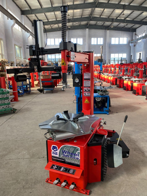 Blue Viper FT300 Commercial Tire Changer with Helper Arm
1.5 HP Tire Machine with 5500 lb Bead Break Force
Professional Tire Changer for Auto Shops
Heavy-Duty Blue Viper FT300 Tire Changer with Assist Arm