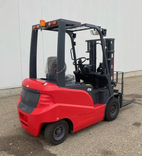 CanLift 5,500 lb electric forklift front side view
Side profile of electric forklift with red cabin
CanLift warehouse forklift with 4-foot lift
Battery-powered forklift in industrial setting
Forklift with cabin and side shift attachment