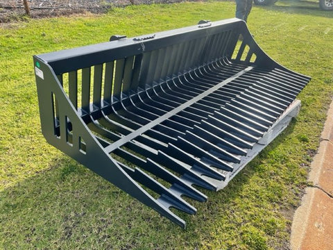 John Deere Global Euro rock bucket front view
Heavy-duty 96 inch tractor rock bucket attachment
Global Euro tractor rock bucket handling large debris
Side view of reinforced rock bucket for tractors
Rock bucket attachment for land clearing