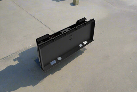 Hydraulic tilt rotator plate mounted on skid steer
Close-up of HTMP1220 rotator plate construction
Top-down view of tilt functionality
HTMP1220 plate attachment with hydraulic hoses
Universal quick attach on HTMP1220 unit