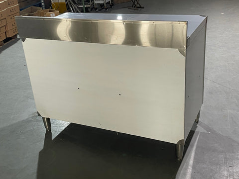 Stainless steel workbench with sliding doors front view
Restaurant prep table with built-in storage
Commercial kitchen stainless steel workbench
Side view of sliding door stainless work table
Heavy-duty garage workbench with stainless cabinet