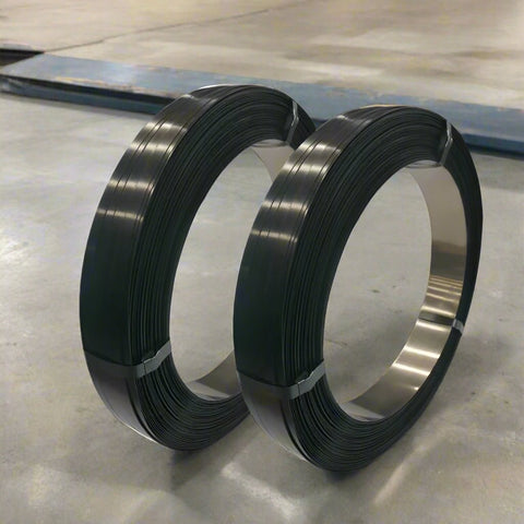Industrial steel banding strapping coil – black finish
Side view of steel strapping roll
Bulk skid of 12 coils for high-volume strapping
