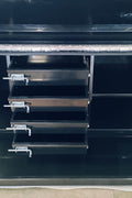 “Heavy-duty aluminum tool box with 5 lockable drawers”
• “Open lid tool box with gas strut lift and storage drawers”
• “Silver checker plate tool storage for trucks or trailers”