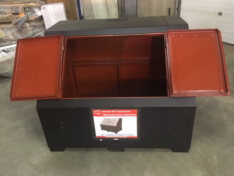 “Top view of black steel garbage incinerator fire pit with vent holes”

“Steel incinerator box with forklift access and reinforced lid”

“High-efficiency vented garbage burner with heavy-duty design”

“Open view of fire pit incinerator showing internal air grates”

“Steel waste disposal incinerator with front-loading forklift pockets”