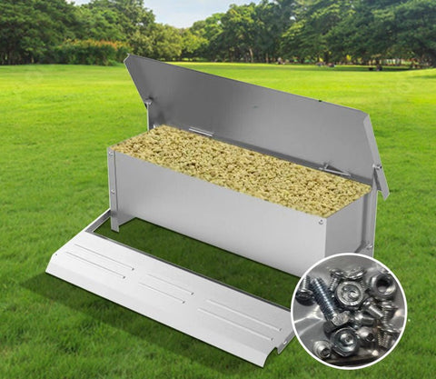 Automatic pedal chicken feeder with open lid and feeding hens
Stainless steel rat-proof chicken feeder for backyard flocks
Outdoor poultry feeder with 10kg capacity and anti-slip treadle
Front view of the self-opening chicken feeder with side panel open