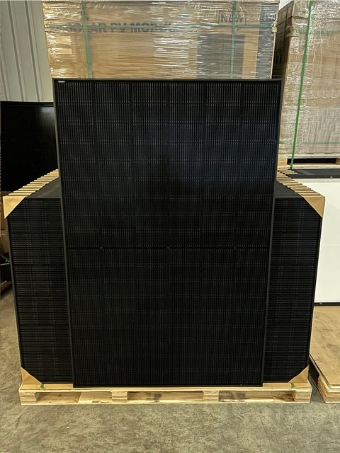 Front view of 440W bifacial solar panel with dual glass

All-black high-efficiency solar panel for residential rooftops

440W solar panel with monocrystalline silicon cells

Bifacial solar panel with MC4 connectors

Backside view of dual glass solar module for off-grid use