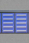 Red 7FT tool bench with drawers – front view

Blue tool chest storage drawers – side view

Stainless steel workbench close-up

Organized industrial tool station

Drawer slides and top workspace detail