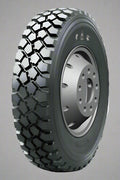 Side view of 9.00R16 military tire with YS20 tread

Tread pattern close-up of YS20 all-terrain tire

255/100R16 tire for 16-inch rim – front angle

8PR radial off-road tire for military and expedition use