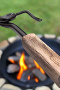 Adjustable steel swivel campfire grill over open fire
16513 outdoor BBQ fire pit cooking grate with stake
Black powder-coated swivel grill for camping and outdoor cooking