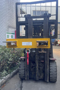 Forklift swivel hoist jib with 2246 lbs lifting capacity
Heavy-duty yellow fork jib attachment for skid steer
Industrial lifting hook for forklift with double fork mount
Forklift attachment swivel hoist powder-coated yellow
Skid steer compatible swivel fork jib for heavy loads