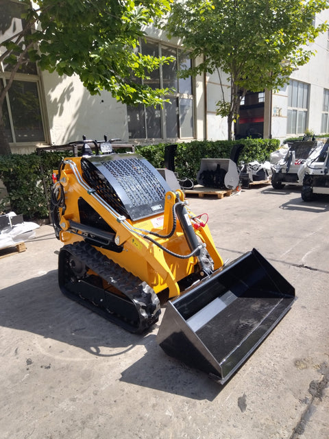 “T380 compact skid steer loader with rubber tracks”

“T460 mini tracked loader for landscaping and excavation”

“Heavy-duty skid steer with universal quick attach plate”

“Tracked compact construction loader in yellow”