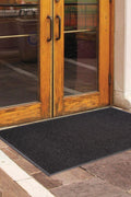 Heavy-duty commercial rubber entrance mat for outdoor use

Textured black rubber doormat for front doors

Non-slip ribbed door mat in high-traffic area

Durable rubber mat used at office entryway

Multiple size rubber mats for commercial buildings