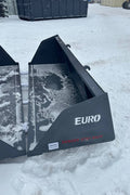 96 inch snow and mulch tractor bucket with high volume sides
Heavy-duty steel Euro mount tractor bucket attachment
Side view of high-capacity snow bucket for tractors
Reinforced tractor bucket with 12mm cutting edge
Global Euro bucket attachment for snow and mulch